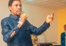 Mai-Ndombe : Israël BONGO lance sa carrière musicale lors d’une soirée acoustique à Inongo